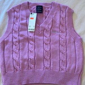 Cute vest for any classy day!